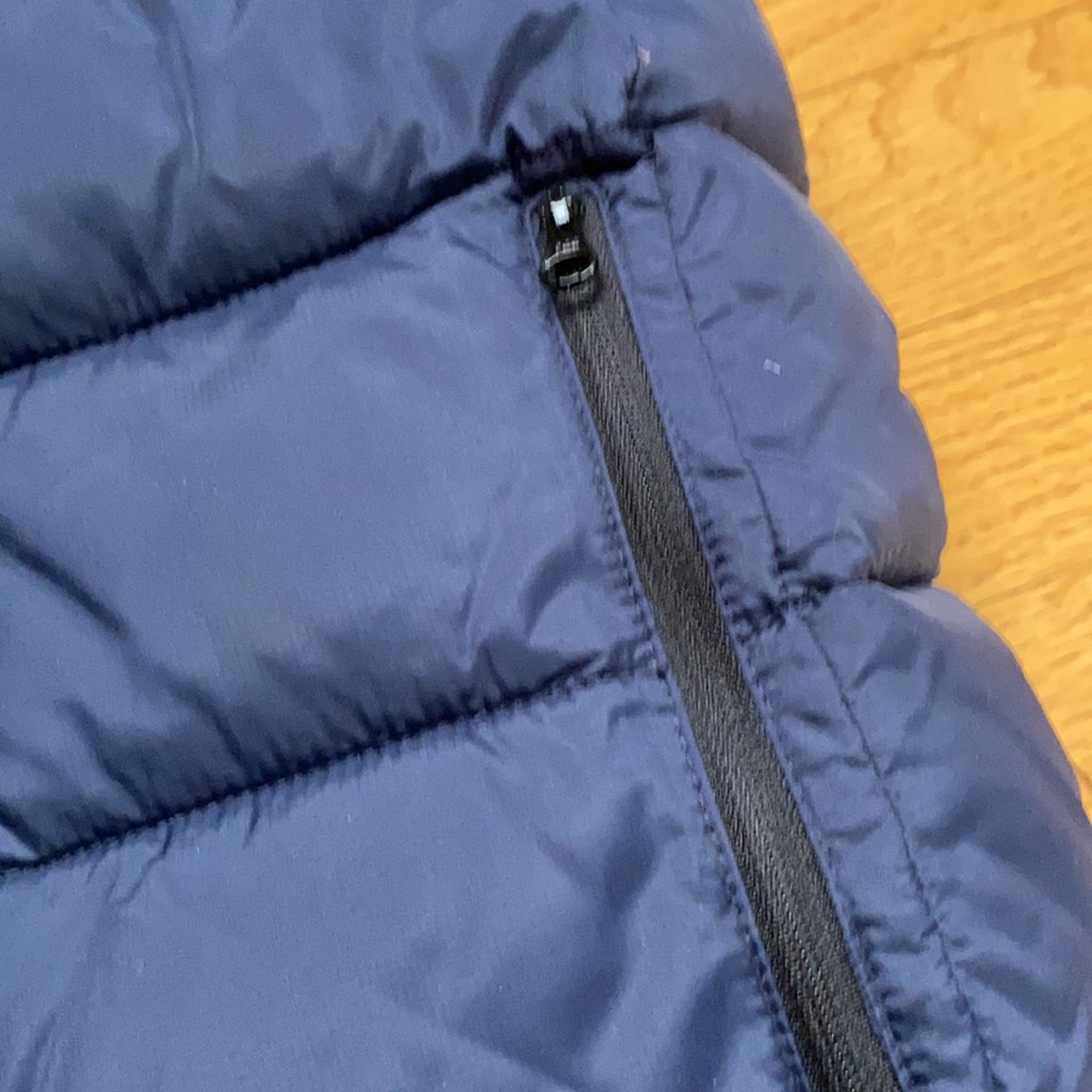 Vest - Picture 4 of 8